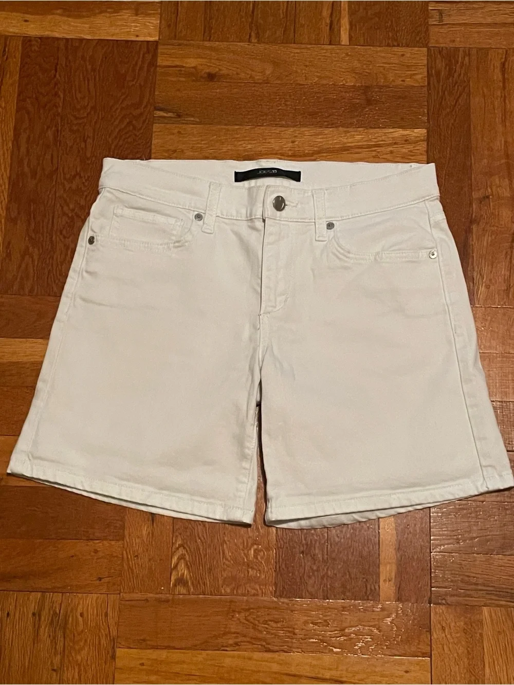 Joe’s Jeans White Woman’s Casual Shorts Size 27